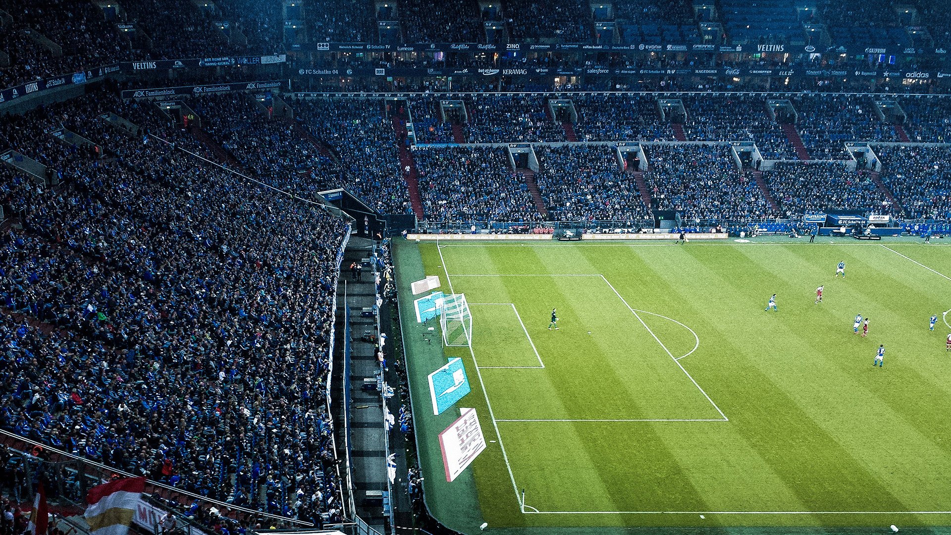 开云体育平台-哈兰德连续8场破门，英超金靴继续领跑，哈兰德足球